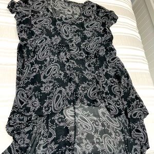Torrid size 4 high low top.